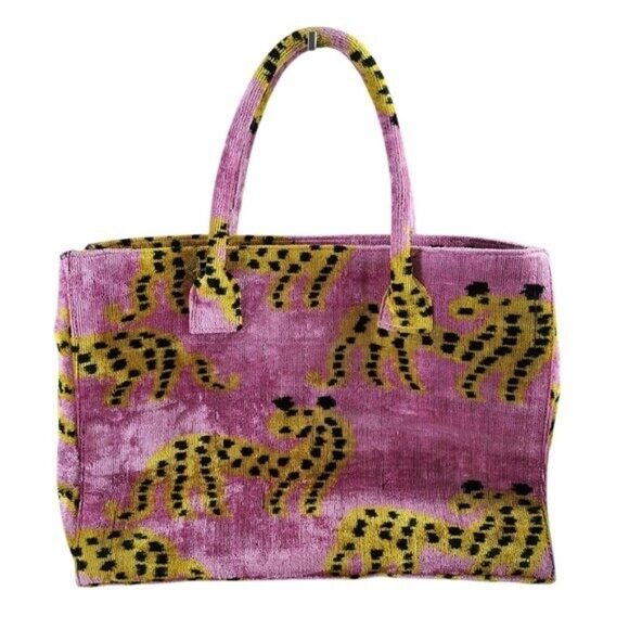 Baldiz Pink Gold Cheetah Velvet Weekender Tote Bag - Picture 1 of 10